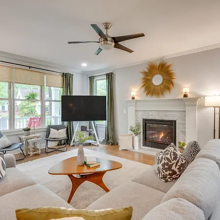 1 Mi To Dtwn Upscale Retreat In Durham! Vila